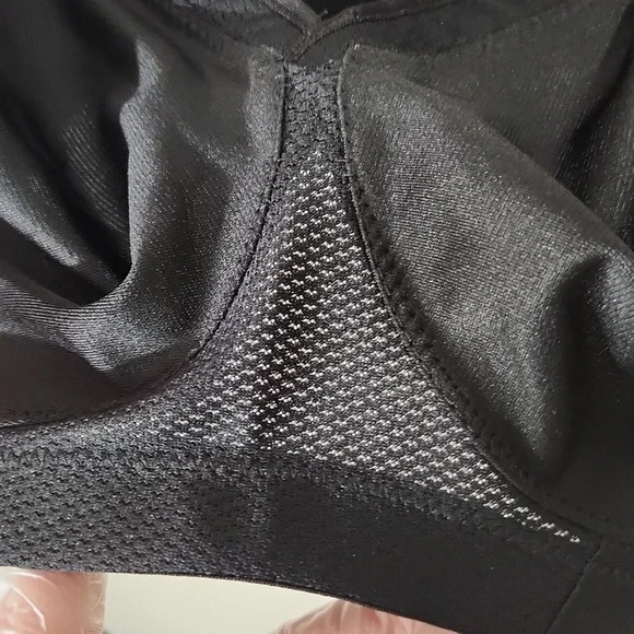 GLAMORISE Size 38D. Women's Black Bra - Picture 2 of 11